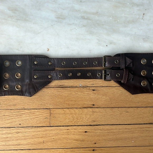 Leather utility festival belt. - Picture 3 of 5